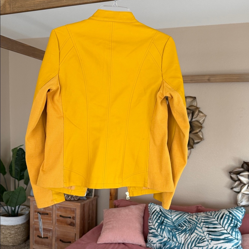 Andrew Marc Yellow Leather Jacket - Picture 5 of 6
